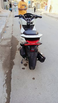 دراجة PCXجيل الثالث كوري دراجة صارلهة أقل من شهر نازلة مل رمبة نزلتهة ...