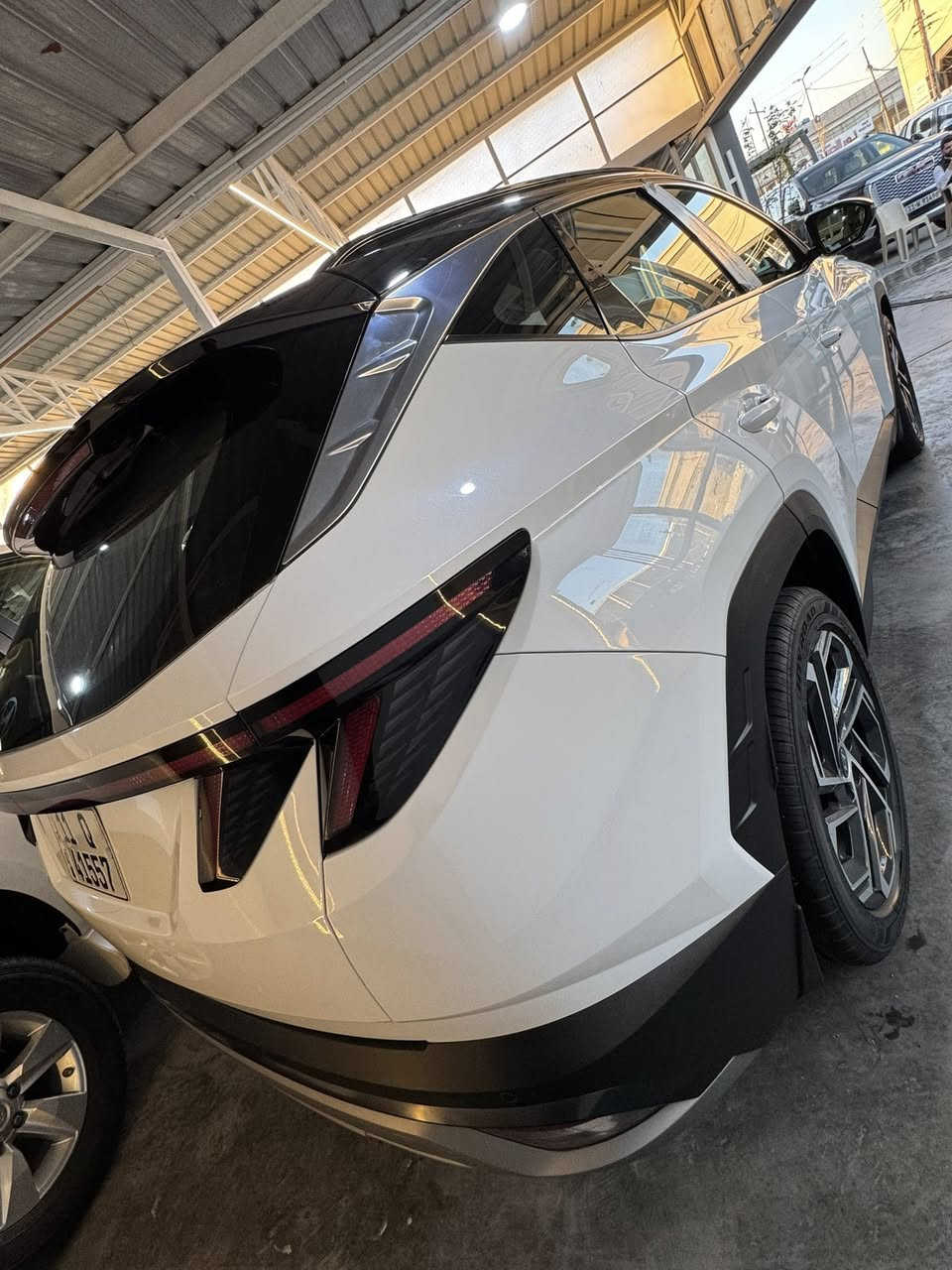 السلام عليكم
للبيع او مراوس توسان 2025 تو كلر خليجيه مكفوله كفاله عامه فولل مواصفات عدا البانوراما رقم بغداد الجديد بأسمي تحويل ثاني يوم ...
مكاني بغداد ***********
السعر 225$ وبيها مجال بسيطط..
