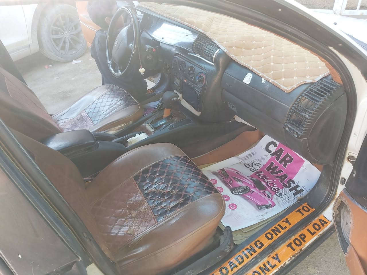 سلام عليكم اوبل بزونه ٩٤
بلادي الكشر بي خياسات والشاصي مصلح وكهلن هجي 
مكينه نص عمر كير جديدة باتري جديد تخم تاير صار سبوعين شاد داينمو هم جديدة شديت ١٢٠ امبير اكبر 
تبريد شغال مكاني نجف عليه غرام ١٠٠ الف فقط 
رقمه بغداد راعيه يريد مداور درة مالت الله مكان السيارة نجف رقمي ***********  سعر ٣٢ بيه مجال
