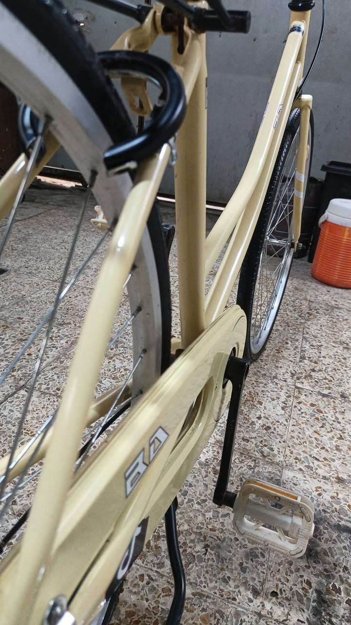 سلام عليكم شباب هاذا بايسكل رايده 120 نضيف  مكاني بصره تنومة ليريد يراسلني يجي خاص


**إذا كنت صاحب هذا الإعلان وتريد حذفه لأي سبب، رجاءا أرسل رسالة إلى الدعم الفني**