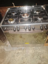 للبيع طباخ كريازي مصري  شغال على فصح  للتواصل فقط على رقم الهاتف  0781...