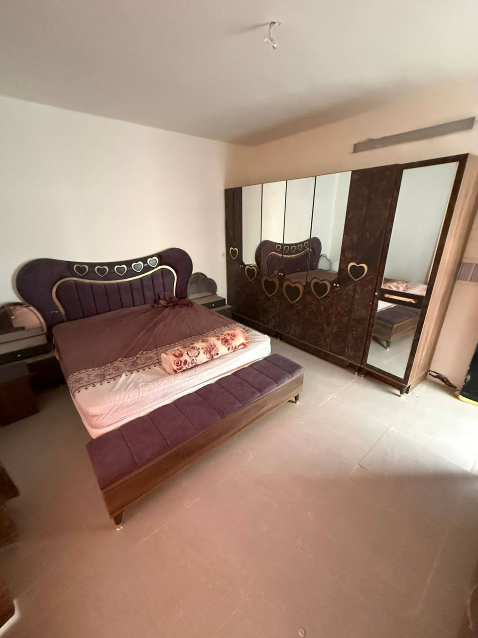 للبيع بيت في مجمع سما تكريت (VIP)
📐 المواصفات:
المساحة 250 متر مربع
الأبعاد 12.5 × 20 متر
4 غرف نوم
استقبال مستقل
صالة داخلية واسعة
مجاميع صحية متكاملة
كراج وحديقة متوفران
🏡 معلومات إضافية:
جاهز للسكن فوراً
مسدد بالكامل
مفروش بالكامل
⚙️ التجهيزات:
6 سبالت
غرفة نوم كاملة
تخم عدد 2
كاونتر
جرابي أم نفر
💵 السعر: 175 مليون – قابل للتفاوض
📞 للتواصل والاستفسار: ***********
#مجمع_سما_تكريت
