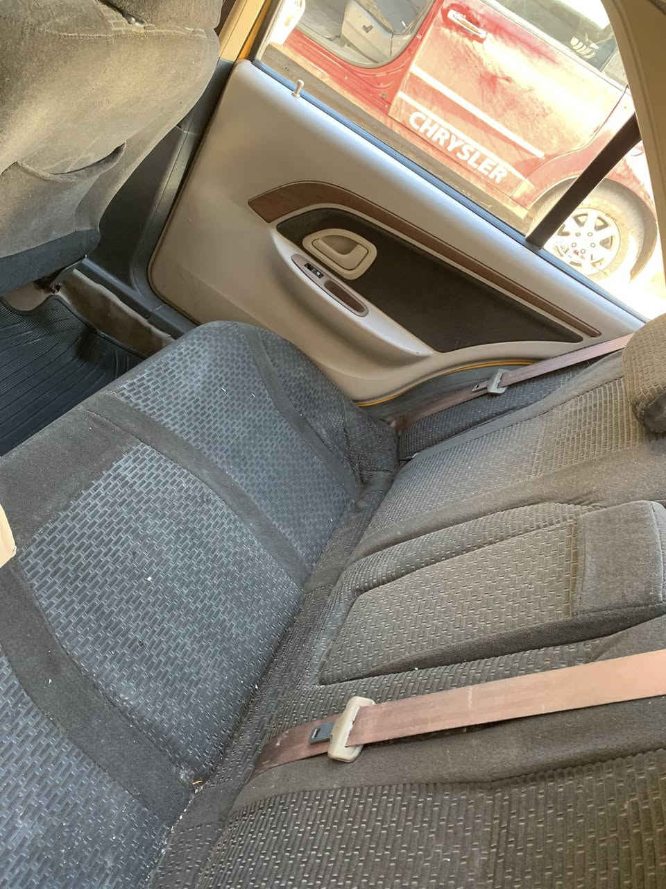 بيجو بابل 2021سيارة جاهزة صدر امامي صدر خلفي كلة جديد بدون اخياس بيهة قطعتين تبديل بنيد وجاملي كير ومكينة واكلج مكفولةسعر 70ورقة هاتف متوفر وتساب ***********
