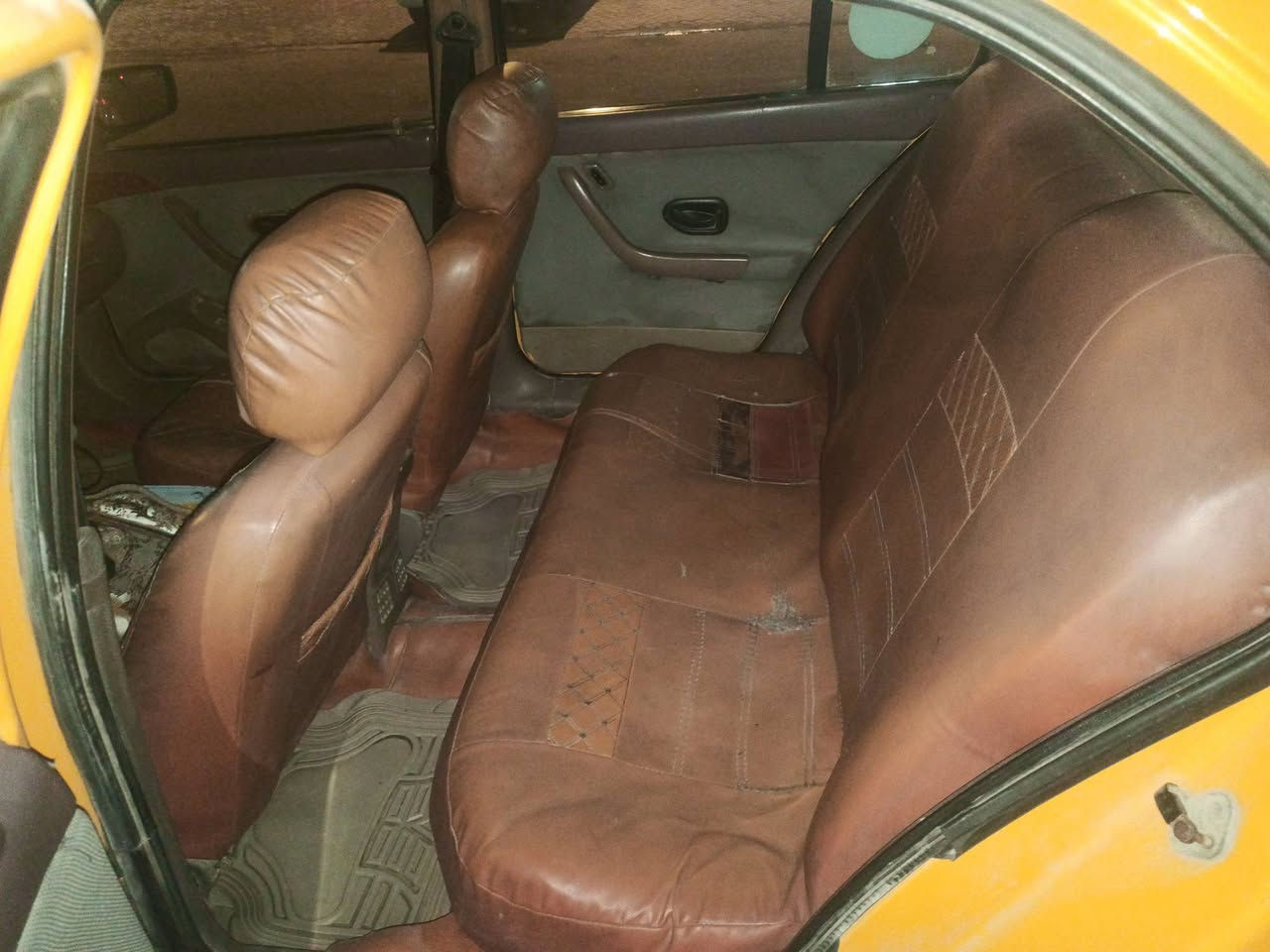 السلام عليكم اخوان سمند موديل
2010 محور كير ومكينه كورلا صدر امامي خلفي جديد دوس مصلحه سياره خير من الله نقصها بس جبنه مال كير بيها نضوح والحقيقه احلى من الصور كهربائيات كلها شغاله لايت زنون اصلي زوج تاير جديد 
السعر 30 وبيها مجال حك الجيه وهذا رقمي ***********
