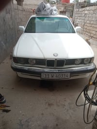 730i اصل بسمي انكليزي  .رقم بغداد سنوية  لل31  محرك مفتوح    السيارة ع...