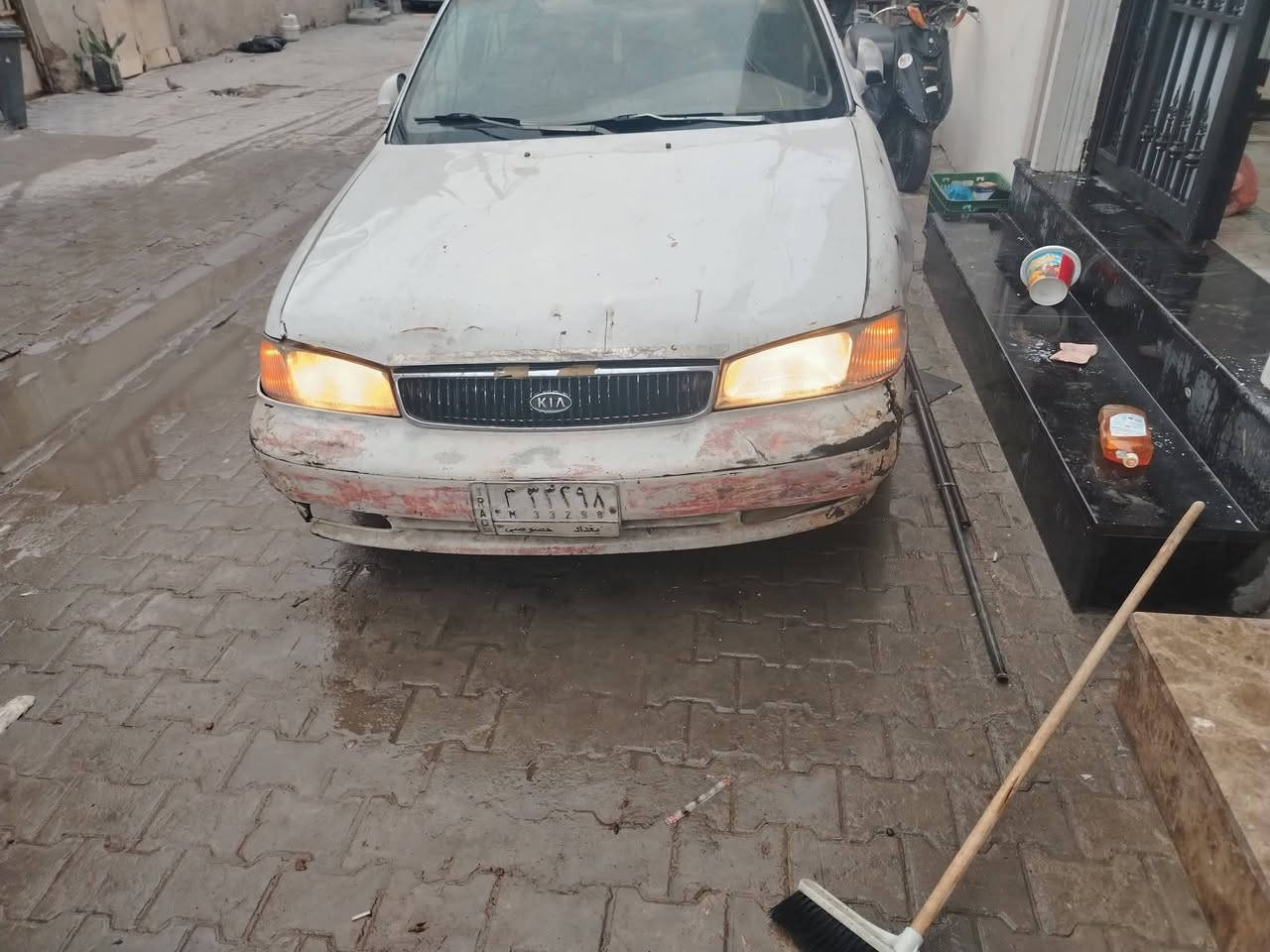كيا كريدوس موديل 1996السياره شغاله كشرها تعبان  بيه كازكيت والباقي كله شغال جامات يصعد وينزل كلج يشتغل البريك عل الدوسه كيجات كله شغال (بانزين حماوه كيلو متر رون كله شغال) تخم تاير جديد  باتري جديد بليات جديده بلكات شغاله محرك بحاله جيده الكير النمره الثانيه والرابعه يقرر السياره كير عادي مراوح ثنين شغالات السعرر 27وبيه مجاال 

***********
