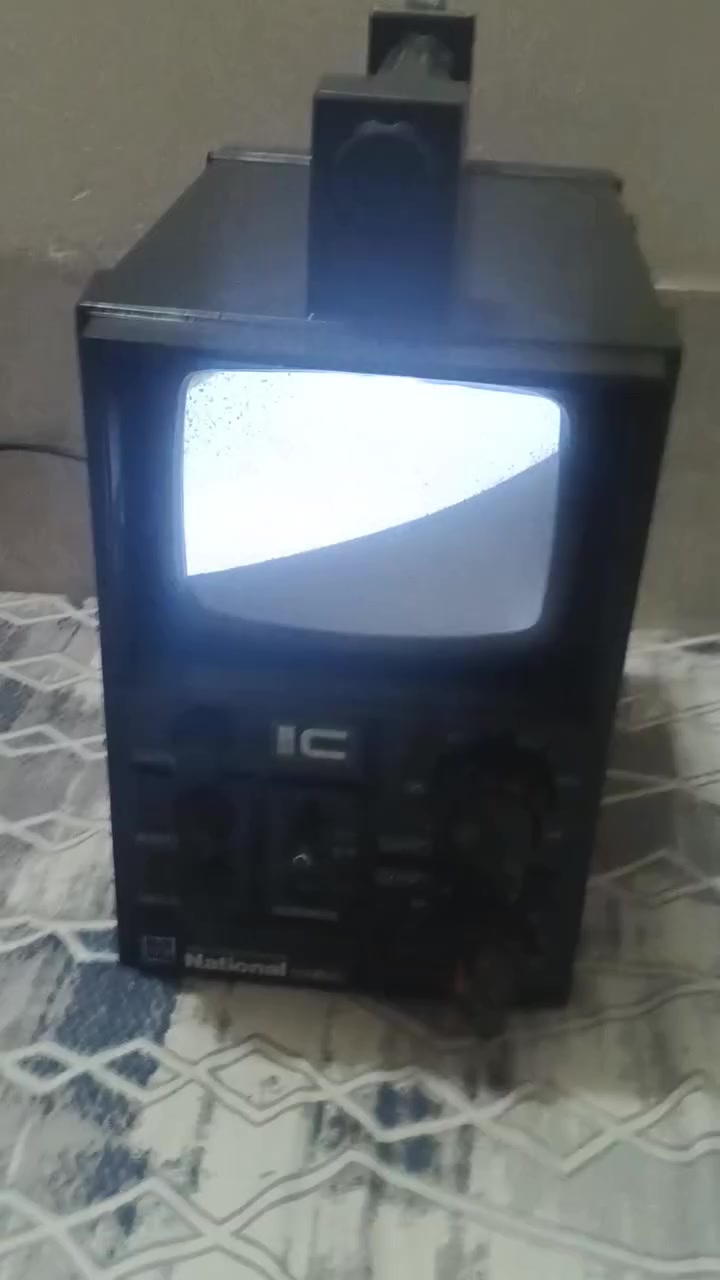 امبرفاير سنسوي ياباني اصلي غير مستخدم نهائيا كبس 140 الف تلفزيون عسكري من نوادر نشينل نضيف جداً سعر 70 الف.  تلفزيون روسي موديل 1970 سعر 50 الف توصيل 8 الف


**إذا كنت صاحب هذا الإعلان وتريد حذفه لأي سبب، رجاءا أرسل رسالة إلى الدعم الفني**