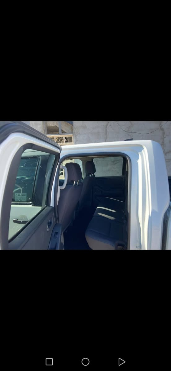 سلام عليكم نيسان فونتير البيع موديل ٢٠٢٤ رقم فحص دخول جديد قطعه وحده صبغ بنيد فقط والباقي كفاله سعر سياره ١٨٥ وبيها شي بصيط *********** اياد الزهيري
