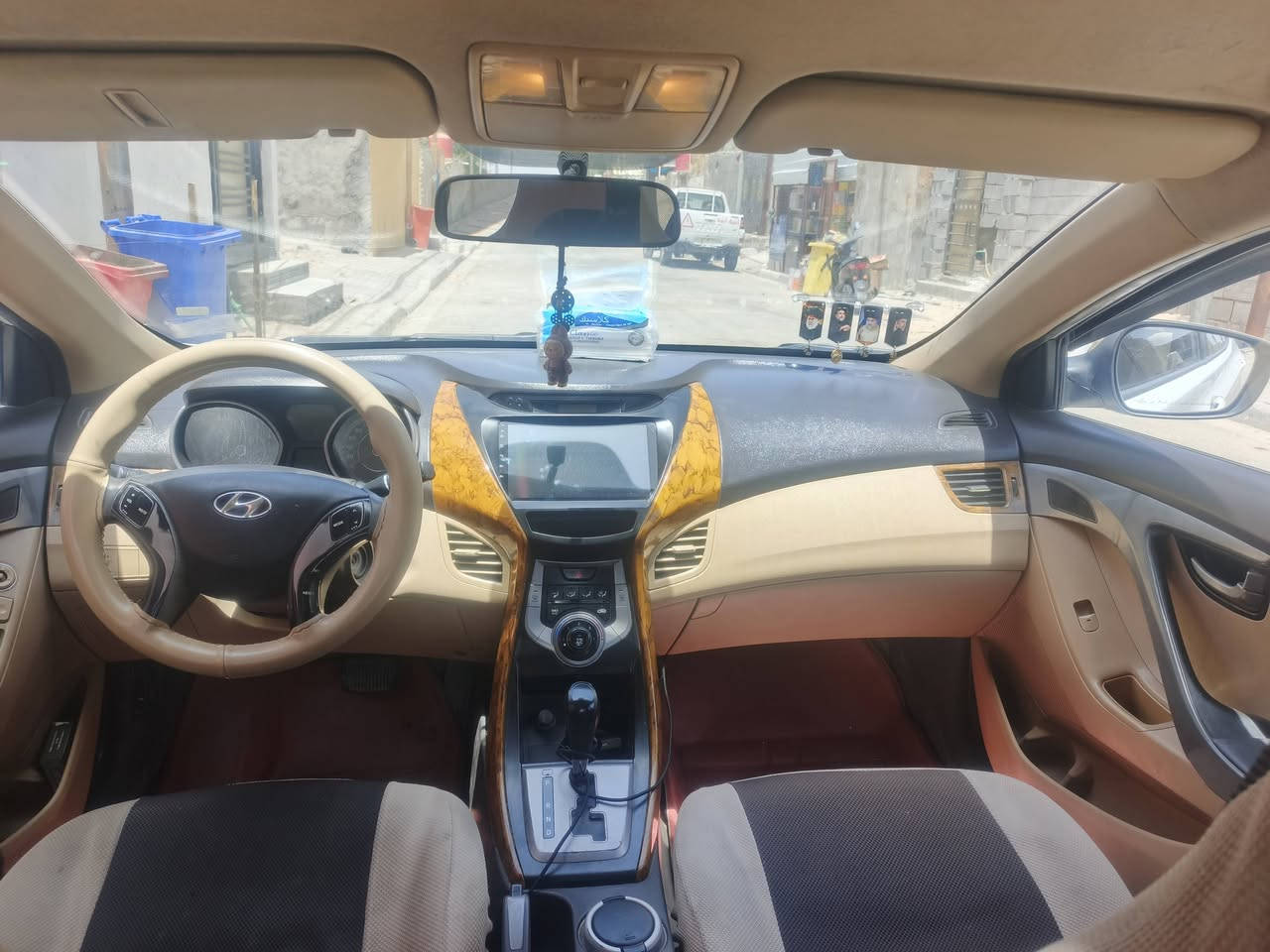 النترا ٢٠١٣كفاله صبغ تبديل ضربه فقط مكان واحد بارد سياره بسمي مكان البصرة ١٠٥وبيها مجال محرك ١٦٠٠دوش 
***********
