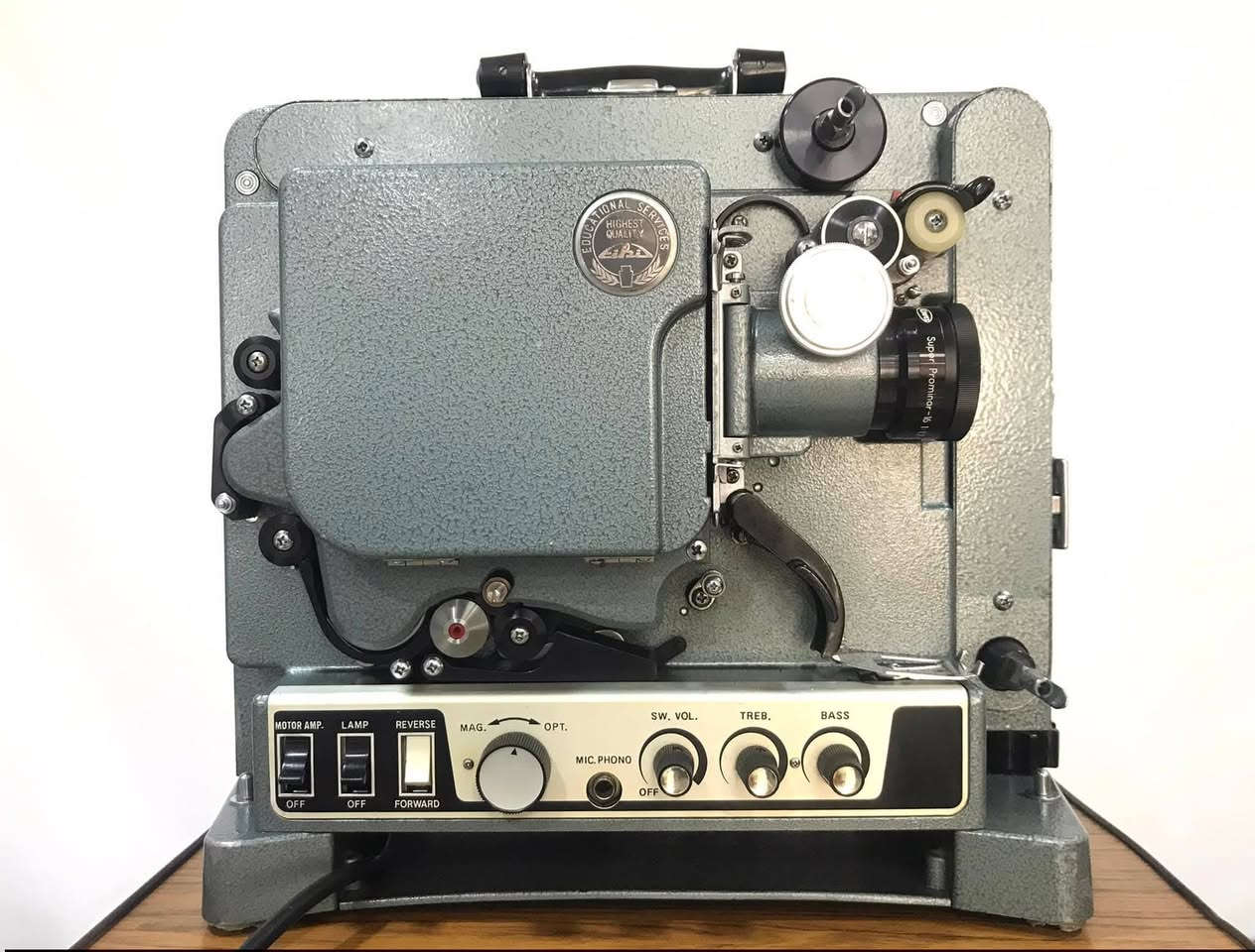 عارضة سينمائية ١٦ملم إيكي للبيع السعر ٣٥٠ ألف 
يوجد توصيل للمحافظات للتواصل/ ***********
