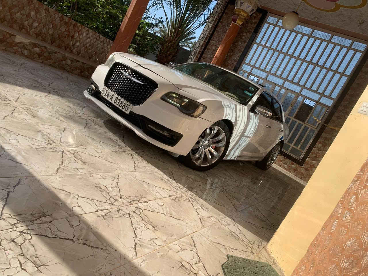 ‏يالله السلام عليكم
‏لبيع أوباماc300 مديل 16مسجلة 17 
‏رقم بصره الدولي تحويل ثاني يوم سنوية ل30هزة جديدة 
‏سيارة فول موصفات بصمة تشغيل فتحتين كشنات حضن بردة خلفية حساسات خليفة سيارة فول لاخير موصفات لcلمعروفة 
‏سيارة جديدة كلش جاهزة مكينة گير حدادة اكسن تبريد تخم تاير بدون نواقص 
‏جاملغ وبنيد وبيها بابيتن كلير من امريكا بدون دواخل 
‏السعر 155وبيها مجال لشراي 
‏مكاني بصره قضاء القرنة 
‏***********
‏***********
