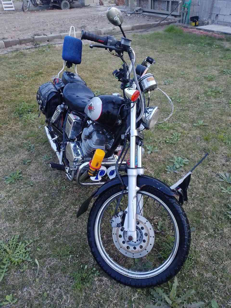 السلام عليكم هوندا ريبل مكينة 250سي سي الدراجة كاملة نكرة سلف بكل وقت اللمراوس أو  بيع السعر 750 المكان بغداد البياع اتصل ***********
