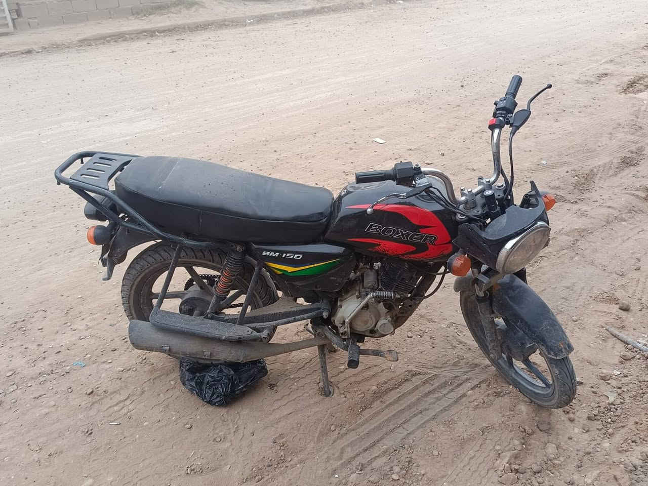 السلام عليكم دراجه للبيع موديل 2020 كامله شغاله رقم بغداد عربي بسمي السعر 750 بيها عواج بسيط بالركبه دراجه اكلاسك كهربائيات شخالات محرك امجفت جديد قبل يومين  الموقع الدوره ابو الجير شراي تعال خاص *********** واتساب فقط
