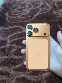 آيفون XR • بطارية ٧٧٪ • شاشة أصلية