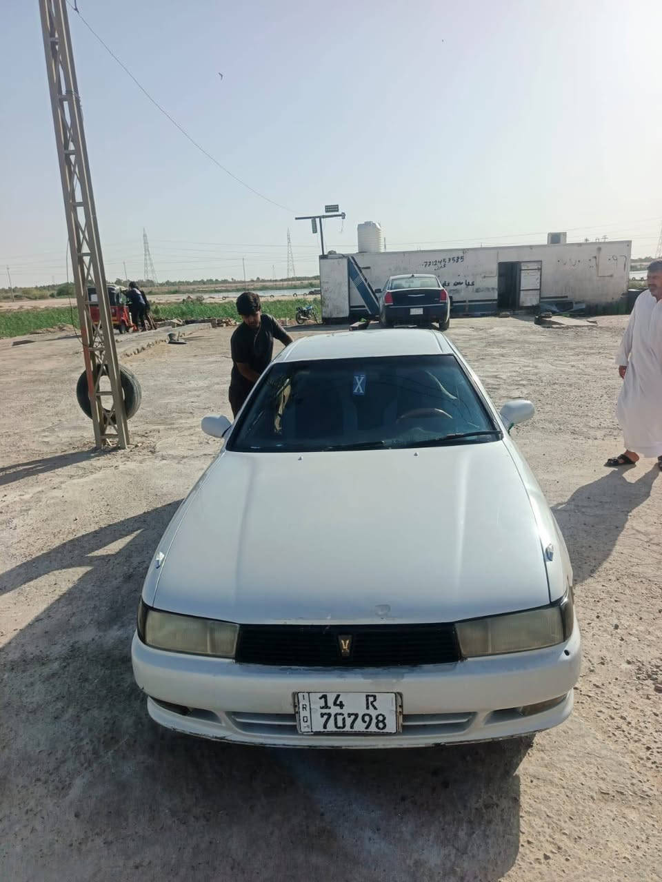 السلام عليكم كرستا نفخ للبيع مديل 2000 رقم بصرة انكليزي سياره تبريد كهربائيات كلهه شغالة مكبنه وكير خير من الله  تخم تاير جديد ضربة بالجنطة جهة العبري بس سيارة جاهزة مجهزة المكان القرنة الشرش السعر 48$ وبيها مجال حك الجية ***********
