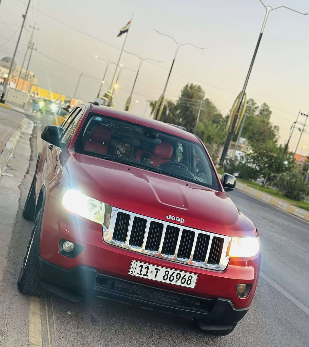 السلام عليكم
جيب لاريدو 

2011

وارد امريكي 

بيه قطعه صبغ بدون دواخل وبدون شواصي

عنوان الفلوجه سعر ١٥٨ وبيه مجال بسيط 

موصفات نص فول

رقم بغداد تحويل ثاني يوم

محرك وكير وتبريد وصدر خير من الله

***********
