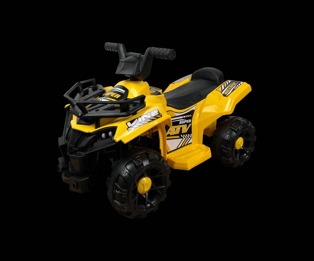 مركبة أطفال كهربائية رباعية الدفع

الاستخدامات

مناسبة للأطفال للّعب داخل المنزل أو في الحدائق والساحات الخارجية.

تساعد على تطوير مهارات التوازن والتوجيه لدى الطفل.

مثالية كهدية مميزة للأطفال بين 3 – 5 سنوات.

يمكن استخدامها للركوب اليومي، الرحلات العائلية أو جلسات اللعب الجماعي.

المميزات

محرك كهربائي قوي يمنح الطفل قيادة سلسة.

بطارية قابلة للشحن (حسب الصور: بطارية داخلية مع شاحن خارجي).

مفتاح تشغيل + مفتاح أماميخلفي للتحكم بالاتجاه.

مؤثرات صوتية وموسيقى مدمجة لزيادة متعة الطفل.

تصميم رياضي يشبه سيارات الـATV رباعية الدفع.

مقعد مريح مع سطح مانع للانزلاق.

عجلات عريضة توفر ثباتًا ممتازًا على الأسطح المختلفة.

هيكل بلاستيك عالي المتانة ومقاوم للصدمات.

يتحمل وزن الطفل ويمنحه وضعية جلوس آمنة.

الألوان المتوفرة: أحمر – أصفر – أزرق.

الوزن الإجمالي للكارتون: 5.5 كغم

الوزن الصافي: 4.5 كغم

محتويات الصندوق

المركبة (غير مجمّعة – تجميع بسيط).

مقود القيادة.

المقعد.

العجلات الأمامية والخلفية.

براغي التثبيت.

شاحن البطارية.

سكروب (مفك) خاص للتجميع.

دليل الاستخدام والتركيب.

الملاحظات

العمر المناسب: 3 سنوات وما فوق.

يجب شحن البطارية 6–8 ساعات قبل الاستخدام الأول.

يجب أن يتم التجميع تحت إشراف شخص بالغ.

لا تُستخدم في الطرق العامة، مخصّصة للّعب فقط.

قياس الكارتون:

طول 69 سم – عرض 39 سم – ارتفاع 29 سم.

تجنّب ملامسة الماء المباشر لحماية الدائرة الكهربائية.