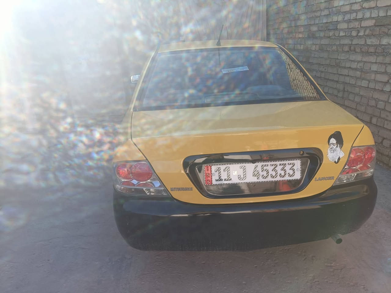 السلام عليكم للبيع
لانسر الشركة العامة 2010 محرك 2000 كير اوتو مصبوغة عام بيها ضربة بالچوملغ الامامي الايسر وضربة من الخلف بالاصفاح رقم دولي هزة شهر التاسع بأسمي مبدل بنيد السيارة جاهزة للعمل رايدها ترتيبات چوملغ ودعامية امامية مكفولة من الكص العنوان بغداد مدينة الصدر السعر 58  اتصال فقط ***********
