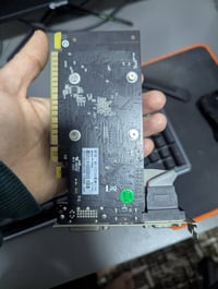 للبيع كرت شاشه موديل gt 710 4gh مع توصيل  50 رقم الهاتف 07706039080