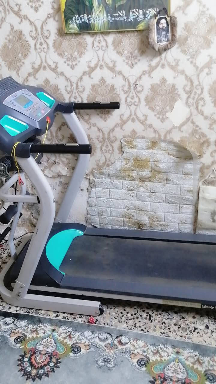 السلام عليكم عيني عندي جرايه نضيفه 
البيع تحمل وزن 200وفوق السعر 200وبيه مجال بسيط الاستفسار 
***********
