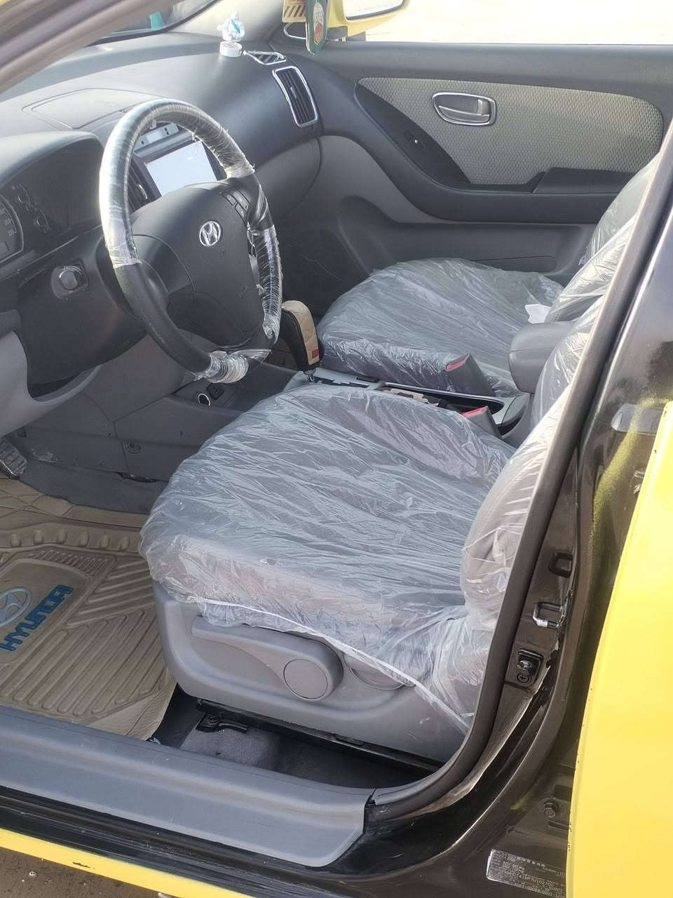 سلام عليكم
للبيع فقط فقط

النترا صابونه 2010

لون ليموني

حداديه

تخم تاير أبو لخطه....

كير +مكينه شرررررط مكفولات بعدهي بدهن كوريا شرط حته ماتتعب اخوي الطيب

تبريد🥶🥶🥶

تدفئه 🎆🥵🥵

كهربائياته كله شغاله

مكان السياره ذي قار قضاء الشطره

*********** الهاتف//خابرني وتأمر 

..........

بيه نقص فقط دكشن مزروف

وصليب لمشط

لاثكل بلستيرن ولا ينقص ولا ايشي

سياره كارتون
