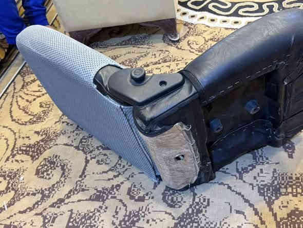 كشن قلاب مال هايسه الي بصدر بنص البيع جديد مدوشم كامل يعني بس. شده العنوان بغداد التاجيات ومتواجد بلمستنصريه 
ب ٩٠ وبيه مجال ***********
