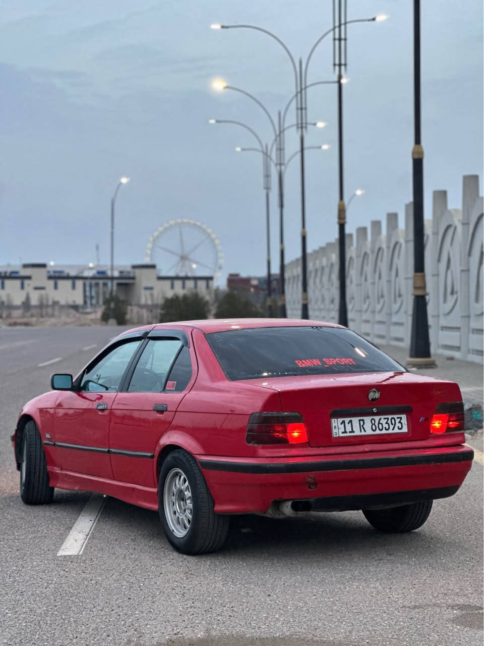 E36 
مديل 92
رقم بغداد الجديد صاعدة هزة السيارة وكاملة 
مكينة 28 مسكر 
كير اوتو 
السيارة كلهة بلاد ضفيرتهة بلاد حتة الباب من ينفتح يشتغل الصالون 
تخم تاير جديد 
صالنصة رياضي 
منضومة زنون
السعر 41 مجال قليل 
العنوان بصرة قبله 
*********** البصرة, العراق
