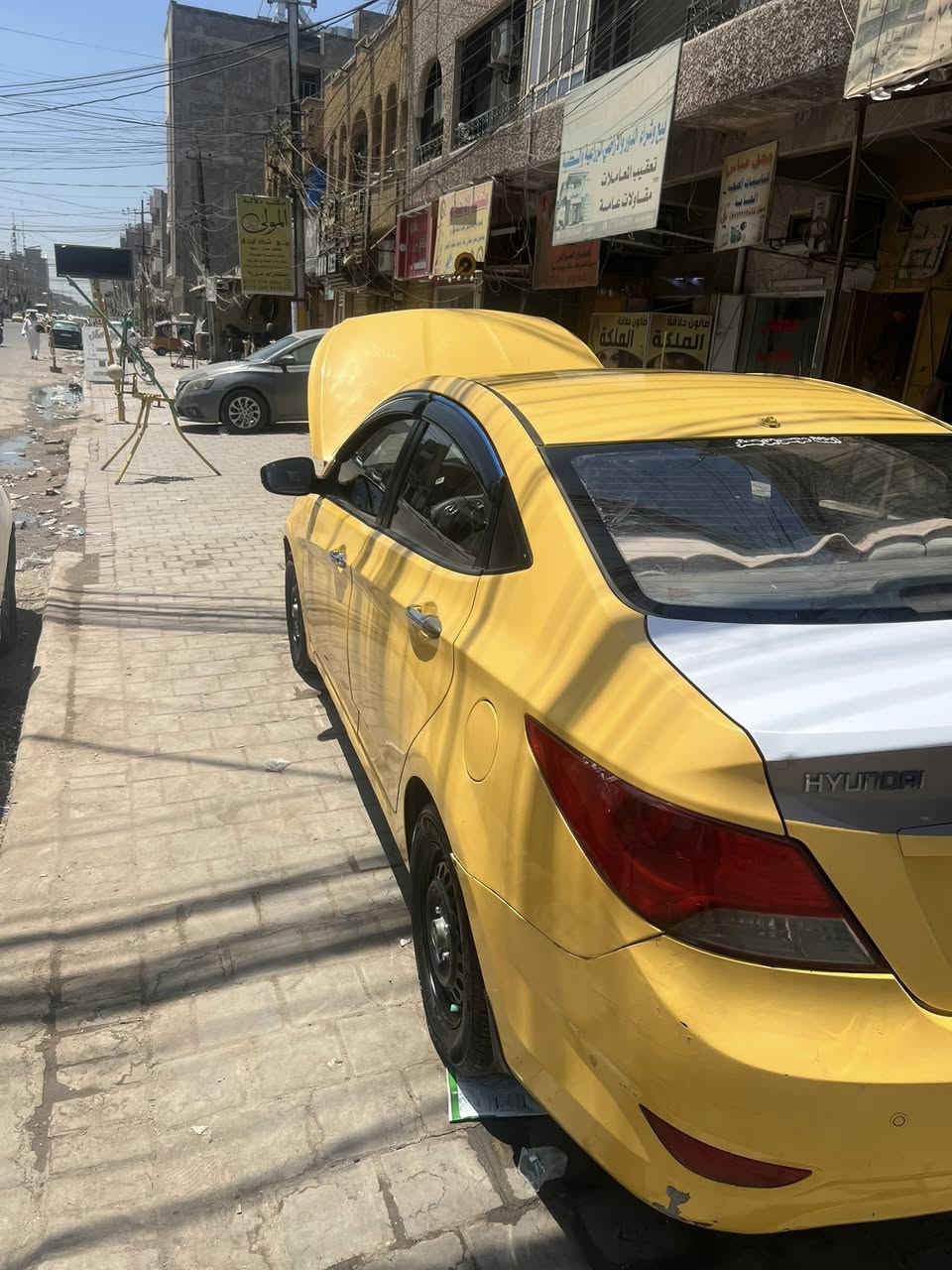 السلام عليكم اكسنت خليجي 2013 مكفولة من الضربة والصبغ بسمي تحويل ثاني يوم  مكاني الامين الثانية رقم ***********
