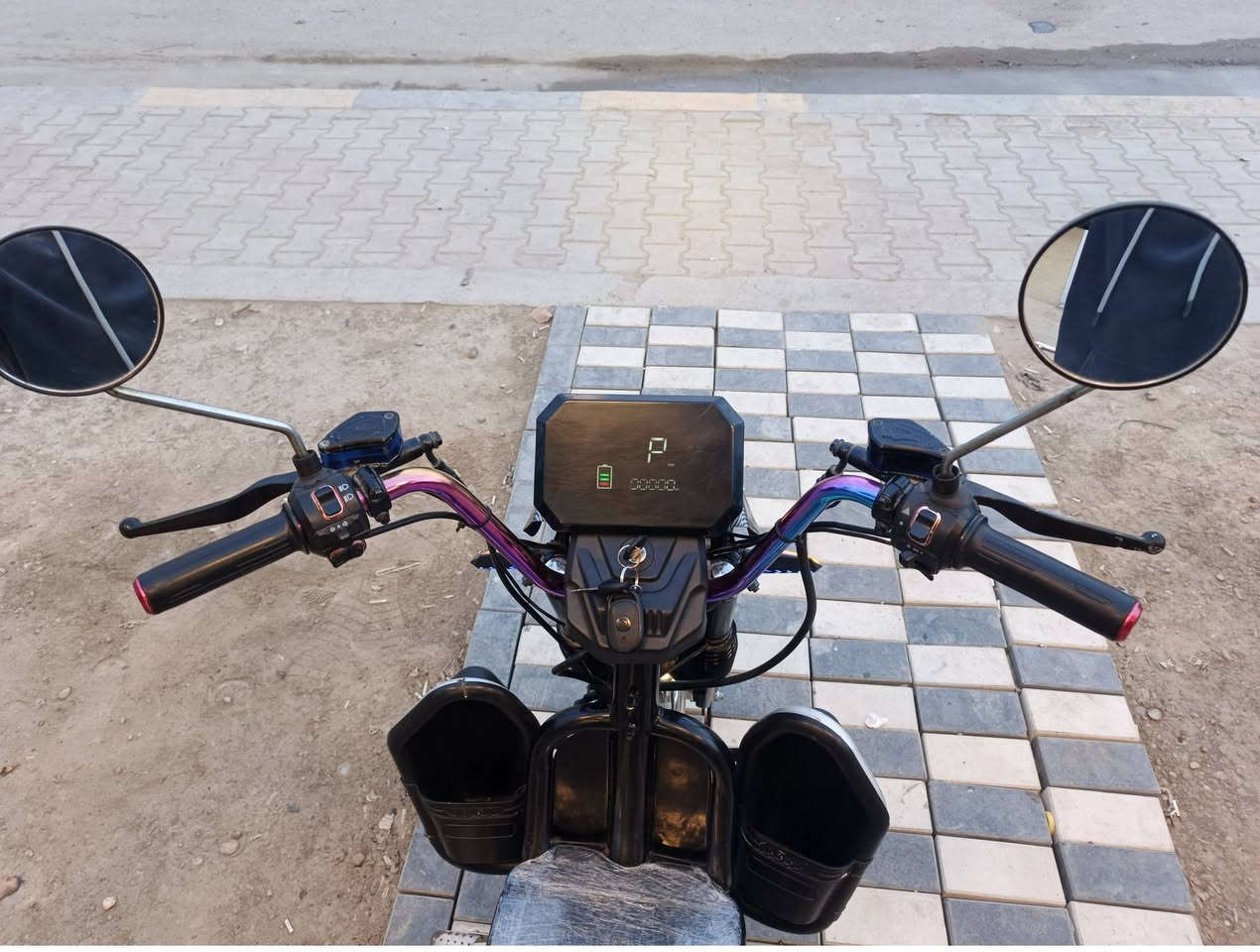 ماطور شحن جبلي همام و اسامة 🛑 نضافة فول كامل من كلشي جندطة سماعات بلوتوث 🛑2025🔴6بطاريات ⚫️البطاريات (عل فحص)  
🛑السعر(600) و بي مجال 30 حك جية 
 
مكان صقلاوية شهداء الاولة 

للتواصل على الرقم و بي واتساب 

(***********)
