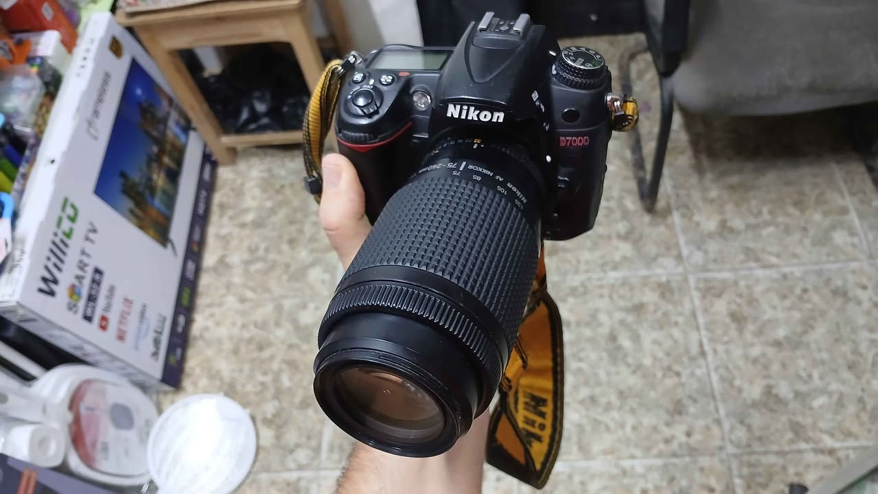 Camera 
Baterie 
2 zom وجدة, وجدة أنكاد


**إذا كنت صاحب هذا الإعلان وتريد حذفه لأي سبب، رجاءا أرسل رسالة إلى الدعم الفني**