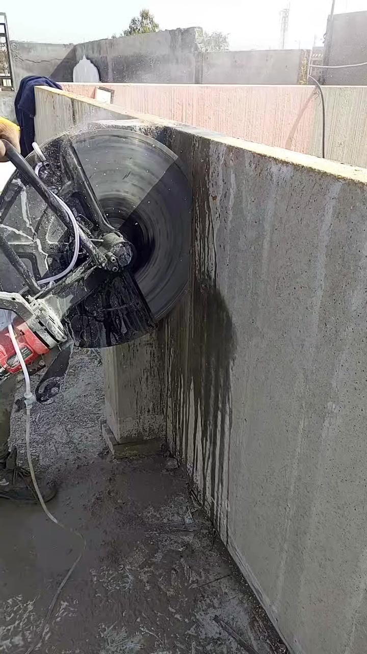 مقاولات عامة
بنظام النقد والاقساط ( يعني مقدما نصف مبلغ ونصف اقساط)
بناء هيكل بلوك 
هيكل طابوق 
تنفيذ جميع الأعمال الخاصة بالصب والتسليح 
انشاء بتلو 
سيراميك جداري وارضي 
لبخ مخمر ونثر


**إذا كنت صاحب هذا الإعلان وتريد حذفه لأي سبب، رجاءا أرسل رسالة إلى الدعم الفني**