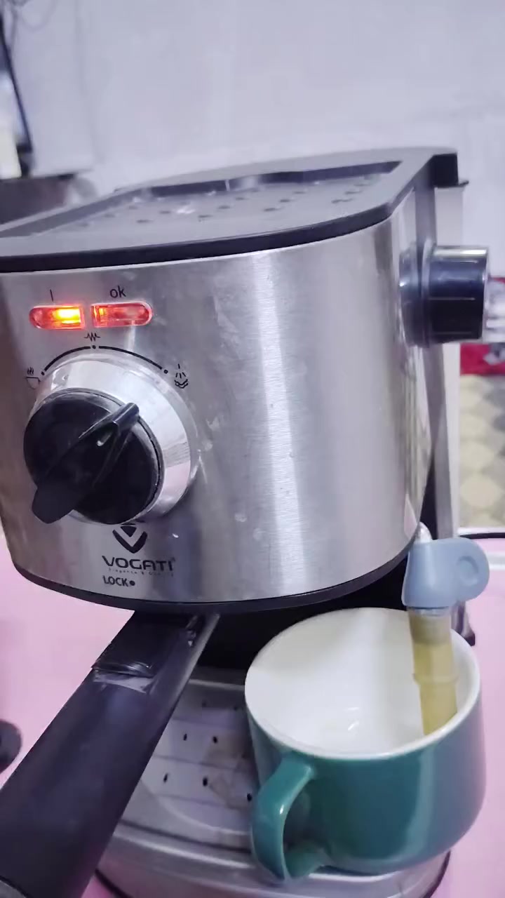 محضرة قهوة اسبيرسو بآلة حلوة ..
بورتفلتر 
عدد ٢ فلتر 
تامبر بلاستيك 
رنك بلاستك
السعر ٣٥ الف 
البيع على هذا الوضع يعني فحم .
 مع كامل ملحقات يوجد توصيل ..


**إذا كنت صاحب هذا الإعلان وتريد حذفه لأي سبب، رجاءا أرسل رسالة إلى الدعم الفني**