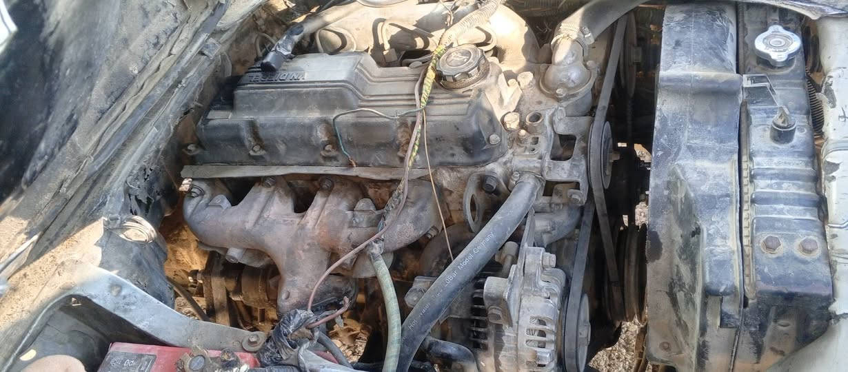 كيا بستا ٩٣رقم الماني تحويل أو وكاله مكينة بيها تبخير قليل سيارة شوفت عينك شغالة وترايها بالي يعجبك سعرها ٢٢ورقة سنوية بال٢٧تسقط مكانها المقدادية وترهم مراوس ***********
