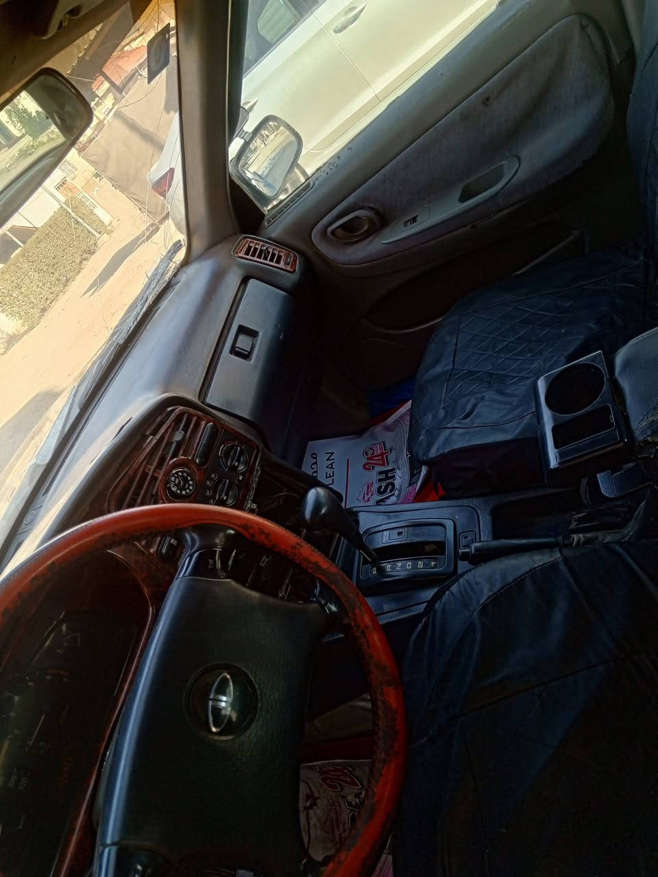 السلام عليكم:
ــــ برنس فراشه موديل 96
كير اوتو مكينه مفتوح لاتبخير ولاتنقيص 
تخم تاير جديد دواخل نظيفه كهربائيات كلها شغاله صدر نظيف 
مشروع وطني سنوية لسنة 2027 
السعر 30 بيها مجال 
للاستفسار ***********
عنواني بغداد الجديدة
