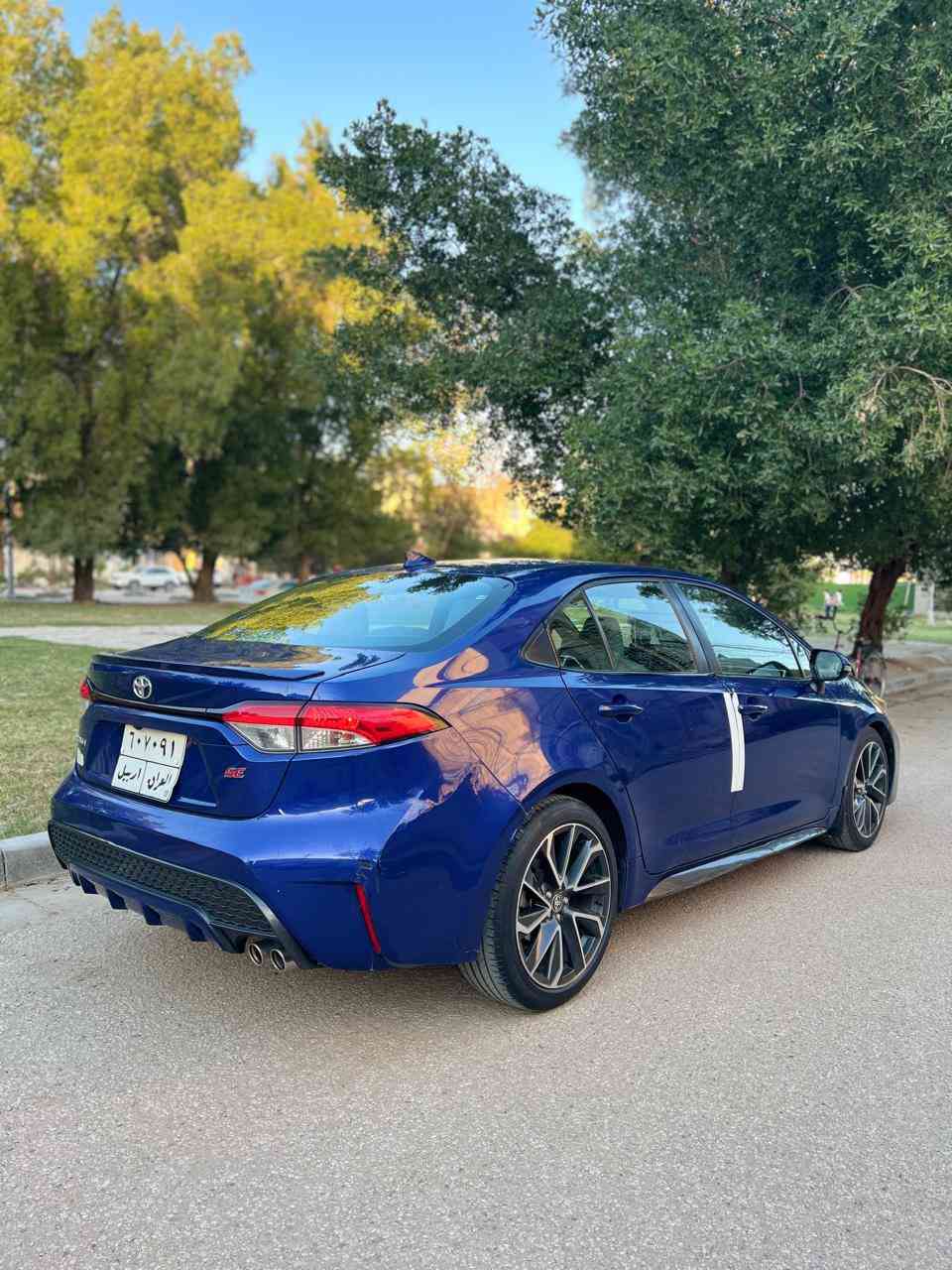 سلام عليكم كورله مديل 2020امريكي حادثه بنيد فقط بدون دواخل شرط وبيه بيبان ثنين بارد وباقي كفاله السياره جديده وما تعبانه مواصفات SEحلوه مواصفاته تحكم ستيرن جهتين قفل سرعه سايد بريك دكمه  نقطه عميات شفتات ستيرن كامره شاشه جبيره لد امامي لايت زنون ويل كب كروم مكينه وكير وحداديه وتخم تاير كله مكفول رقم اربيل تريد تحويل تريد وكاله السعر 120وبيه مجال قليل وماكو هيج سعر مكان سياره كربلاء الاستفسار على الرقم ***********
