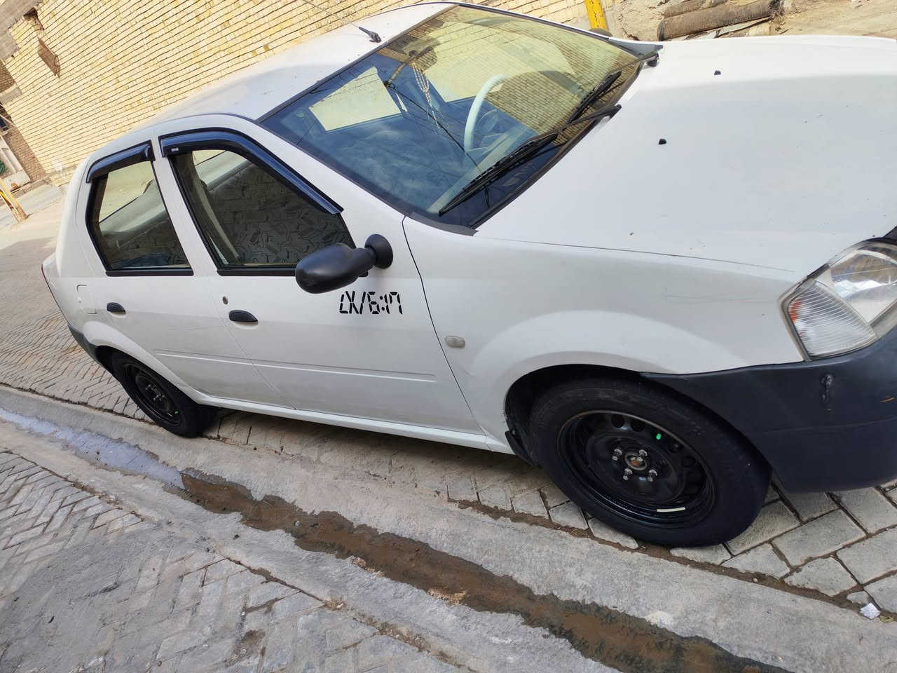 السلام عليكم رينو لوكان 10 بسمي رقم بغداد سنويه لل 29.السياره جاهزه  كير مكينه خير من الله سياره احلا من الصور  تدفه تبريد  السعر 48 واتساب ***********.
كلشي موضح بلصور كلبه براحتك
