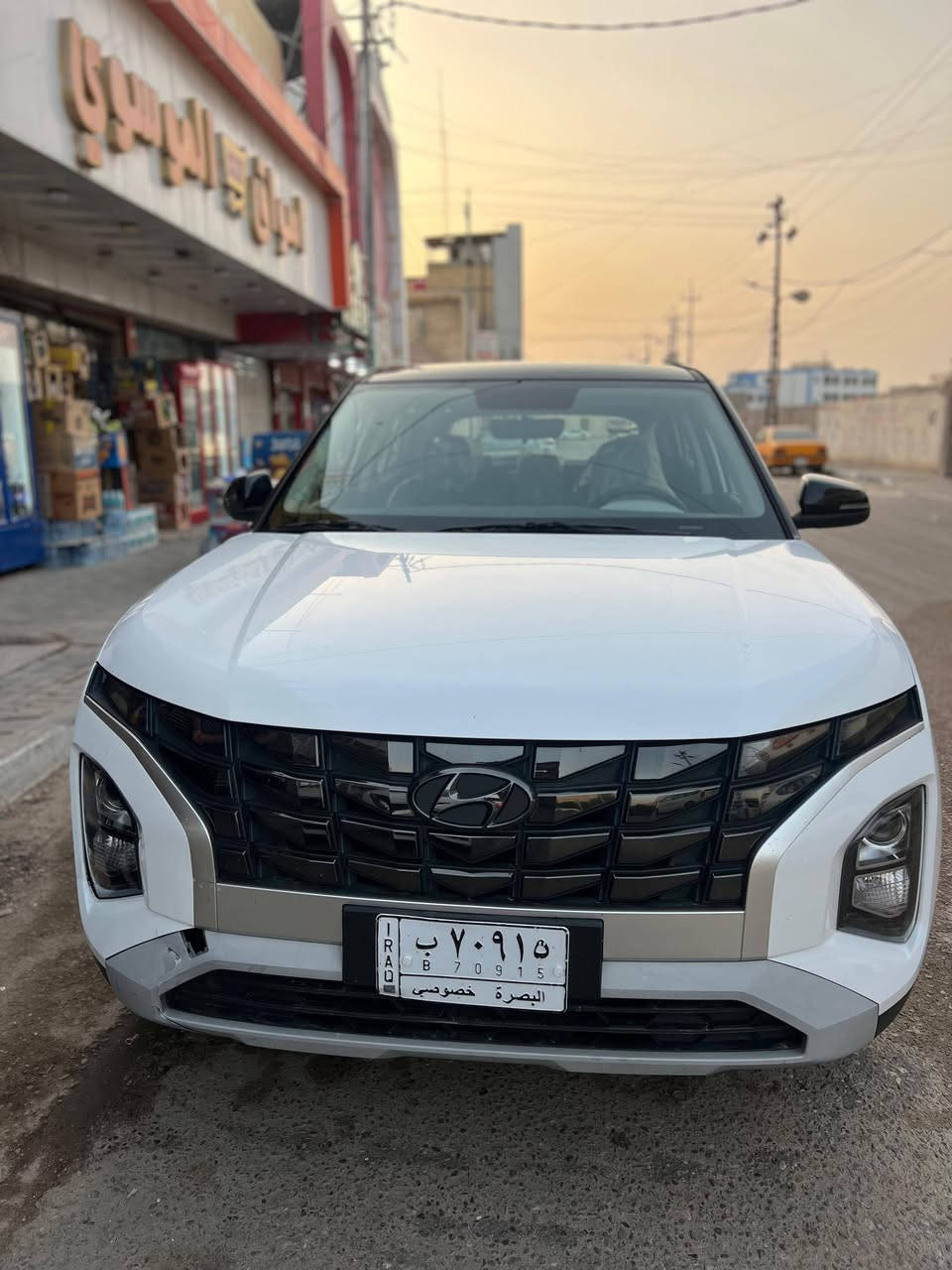 للبيع – هيونداي كريتا ⁦Hyundai⁩ ⁦Cret⁩ ⁦2024⁩ (فول مواصفات)
سيارة هيونداي كريتا 2024 ، استخدام خفيف جداً ونظيف.

المواصفات:
* فول مواصفات
* فتحة بانوراما (قطعتين)
* تشغيل بصمة + دخول ذكي (بصمتين)
* 5 أنظمة قيادة (Drive Modes)
* شاشة + كاميرا خلفية + حساسات
* محرك 1500 تيربو
* نظام حقن (8 نوزل)
* محرك 4 سلندر اقتصادي وعزم ممتاز
* وبعد بيها مواصفات ماذكرتهحادثه 
الحالة:
* السيارة تعرضت لحادث مثل ما موضح بالصور ( تحتاج للصيانة  )
* جميع 
* ممشى:30 ألف زيرو
* السيارة نظيفة جداً وما محتاجة أي صرف ابيع ع حادثه
العنوان بصره معقل 
معلومات إضافية:***********
* رقم بصرة السعر   145
