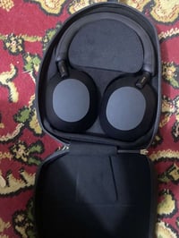 سماعة سوني M5 للبيع غير مستخدم السعر 290 الف مكاني بغداد 07824920623