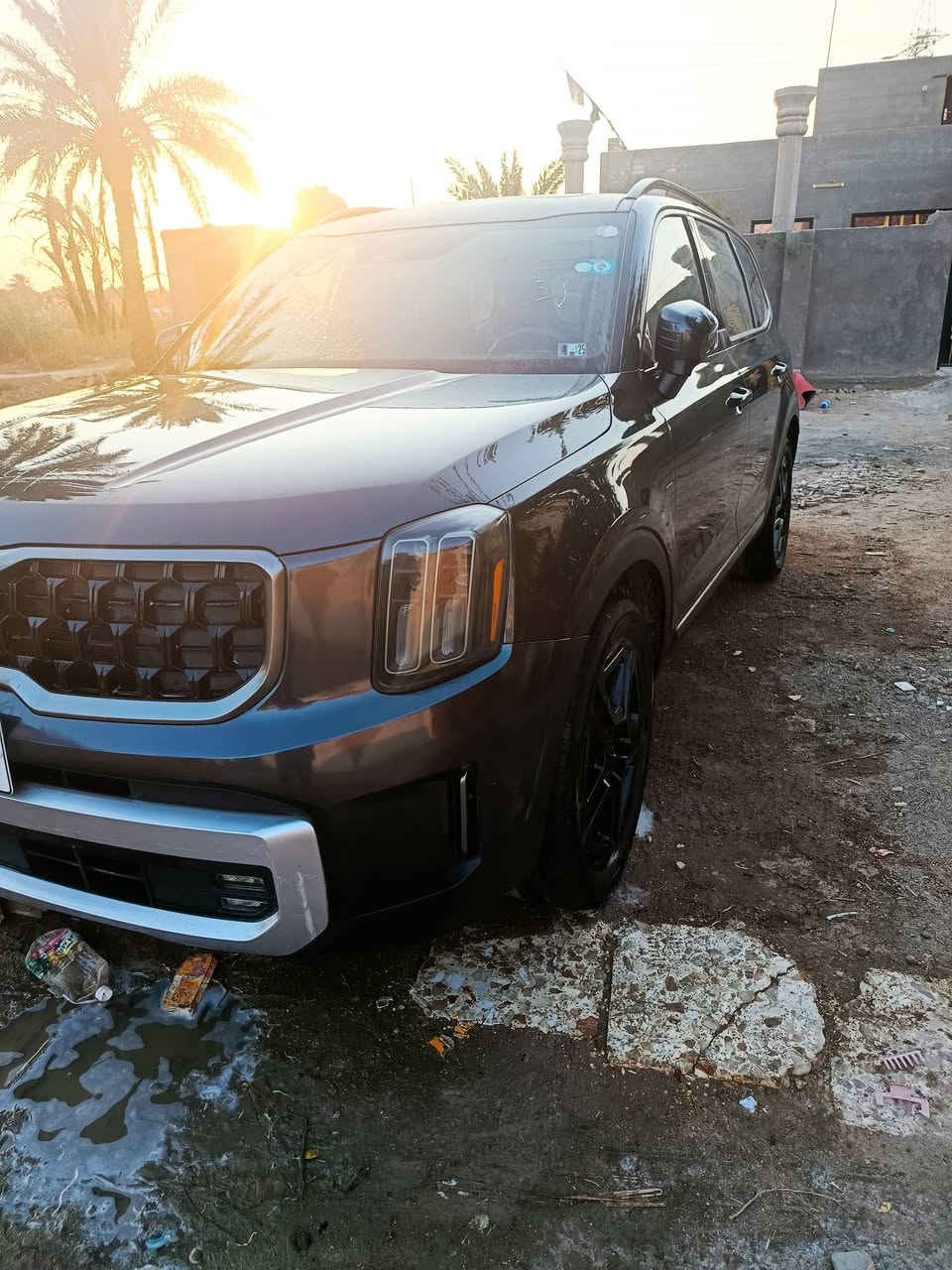 السلام عليكم متوفر تلورايد  موديل 2023 سياره جديده ما ماشيه ماشا 15,000 رقم بغداد بأسمي السياره زيرو ما بيها حادث 6 سلندر 7 راكب للبيع او المراوس مكاني بابل ناحيه الشوملي للاستفسار رقم الهاتف ***********
