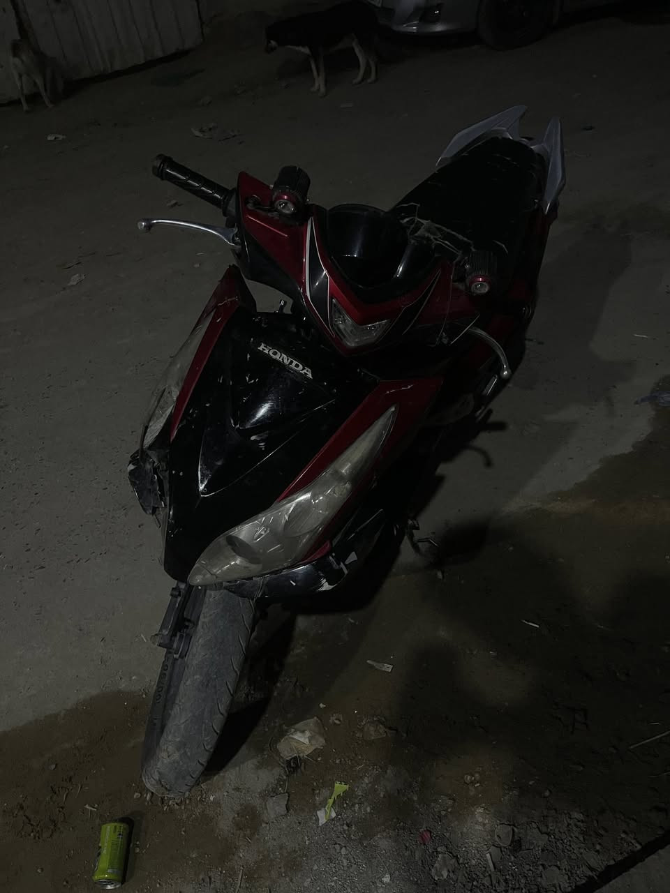 سلام عليكم هونده يابني دراجه خير من الله محركه ناعم بشكل دراجه بيه نواقص بسيطه الكفر المامي مكسور يرادله ترتيب والباقي كله مكفول مكاني بغداد متواجد خاص


**إذا كنت صاحب هذا الإعلان وتريد حذفه لأي سبب، رجاءا أرسل رسالة إلى الدعم الفني**