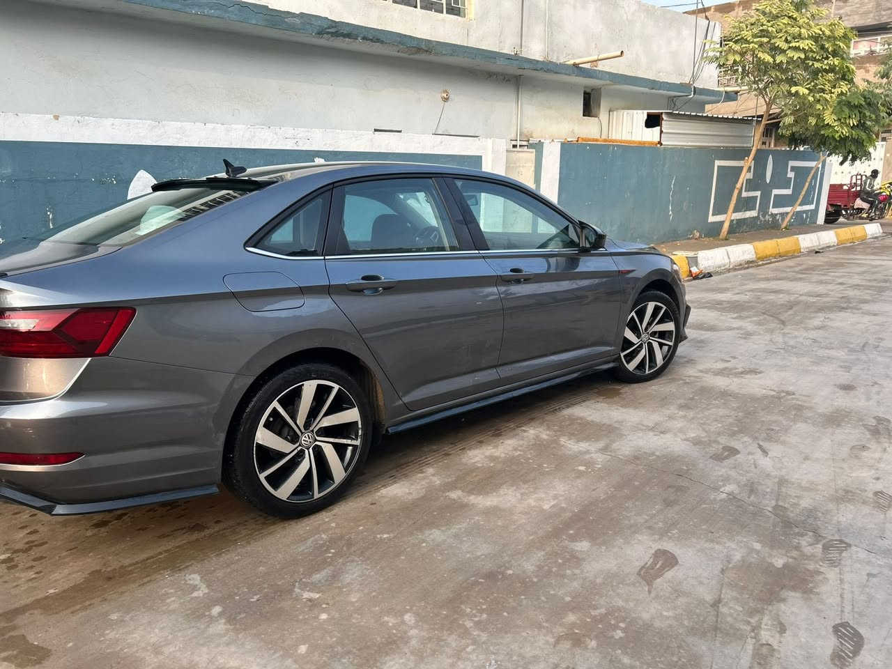 السلام عليكم جيتا موديل 2021 كير عادي بيع مراوس موصفات Sمعروفة مواصفات S المعروفة
محرك 1400 توربو صاروخ 🔥🚀

كت كامل gli 

الضرر كلير عام من امريكا السياره بيها كم قطعة شركة صور ضرر موجودة 

محرك وگير ورادارات وكهربائيات كلها شغالة وبشرط وهزه وفحص وسنوية كله جديد 

مكان السيارة / موصل 

السعر : 120🔥🔥وبيها مجال بسيط 

رقم التلفون

***********
