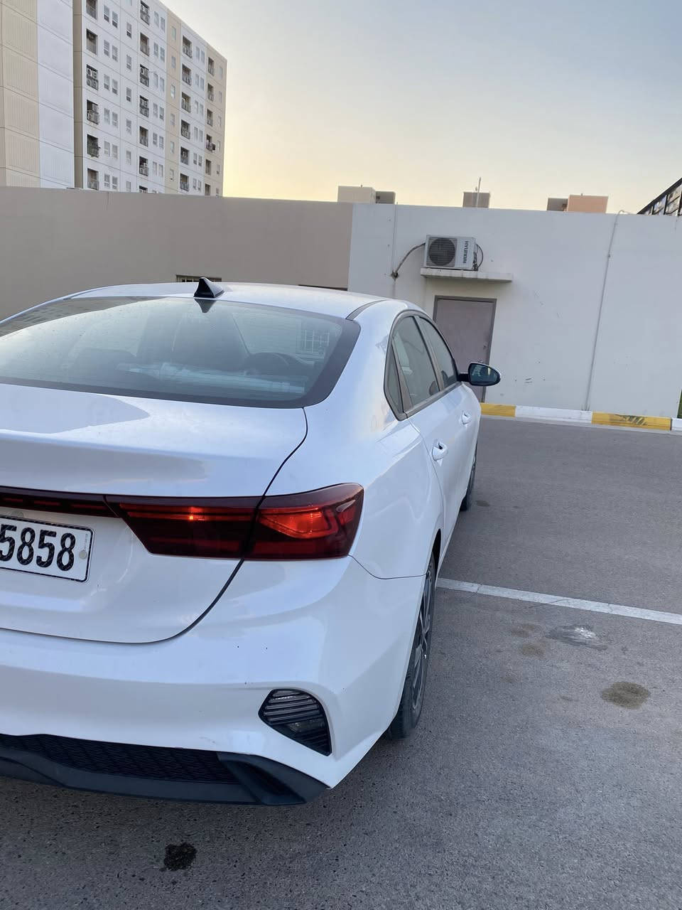 السلام عليكم
كيا فورتي 2023وارد امريكي
حادثها جدداً بسيط خشم البنيد بدون ايرباك كله سليم
ماشيه 41الف
السعر 155 وبيها مجال
*********** فقط واتساب
مكاني بغداد
