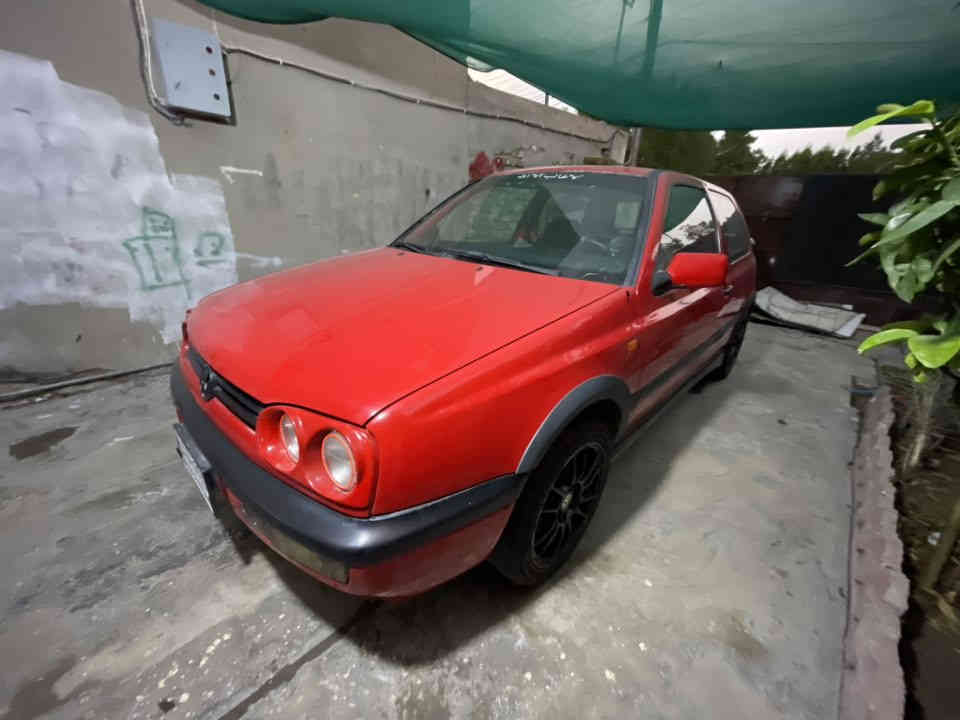 سلام عليكم كولف 1994 سياره جاهزه من كلشي مابيها نقص كير عادي محرك 1800 كابريتر دوش المرغوب سياره رقم الأنبار مشروع وطني تبريد ثلج مالتها تايرات جديده ويل كب باتري جديد  كهربائيات كلها شغاله سياره كلشي بيها جديد خير من الله  سياره كفاله تحويل شوكت مايعجبك سياره عارضها ب 40 وبيها مجال وشعندك مراوس نزل بل تعليقات رقمي ***********
