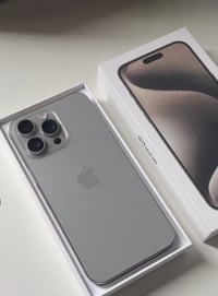 ايفون 15 برو ماكس • ٢٥٦ • بطاريه ٩٨٪