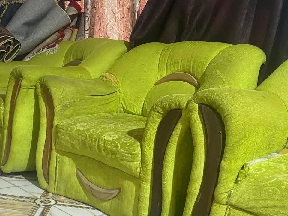 السلام عليكم 
للبيع غراض كوفي نراكيل او تخم 3ابو 10مقاعد بس شويه يرادله ترتيب التخم  نراكيل جديده استخدام قليل غراض كامله مال كوفي بس شوفلك مكان او تفتح 
السعر 250 قفل كلهن 
العنوان بلمسيب 
رقمي *********** 
ما موجود عل خاص اذا تحب اتصل او بلخدمه
