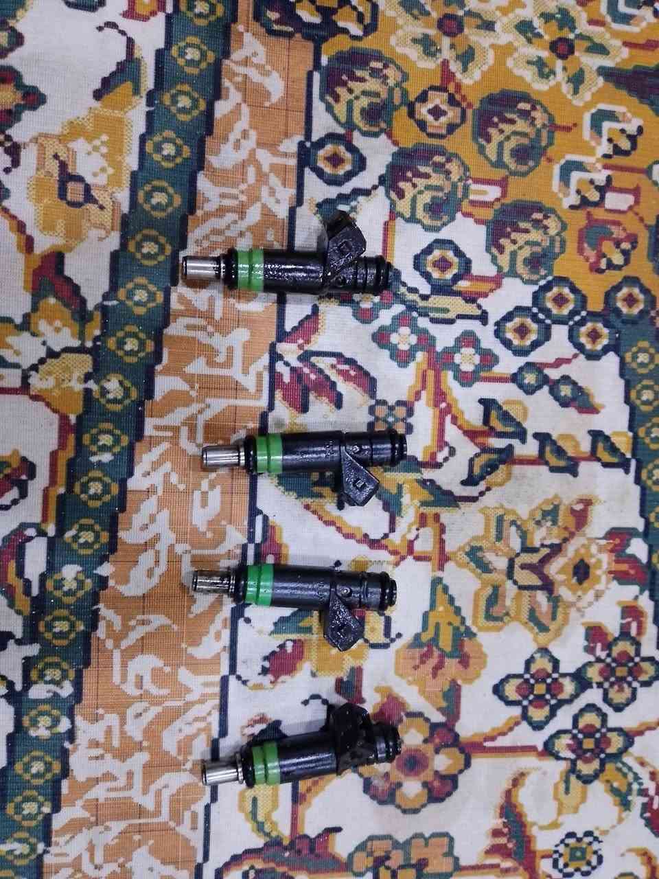 بخاخات يرهم  على بيجو سايبه قصديات بيعت سياره وشلعتهن 35 وبيهن مجال *********** مكان نجف
