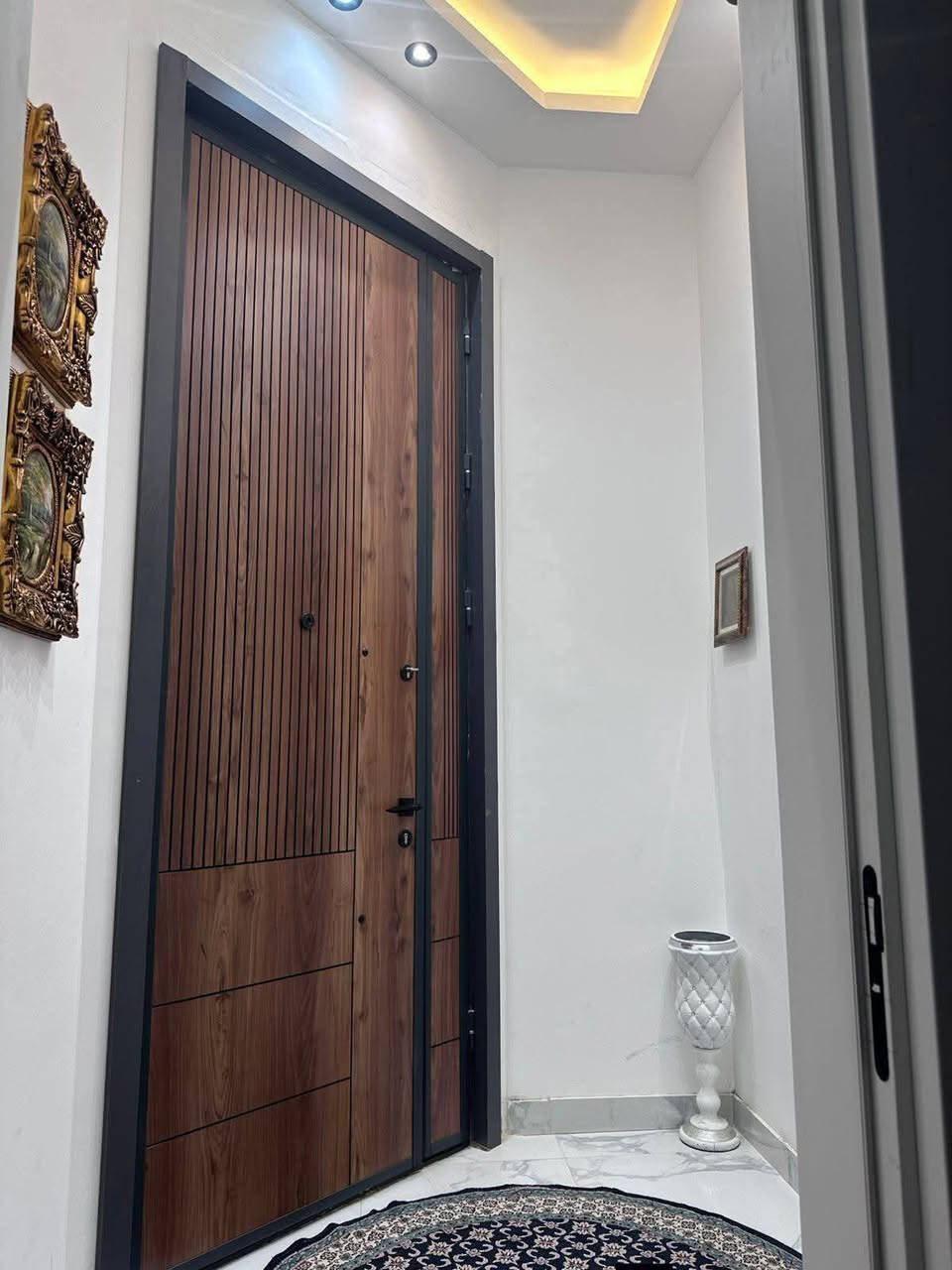 السعر 375 مع المجال 

🔵بيت  بداية حي الفارس 

🔵200م على ساحه 

🔵بناء حديث 2025

🔵6 غرف نوم سويتات 
 
للاستفسار /***********

#كربلاء #حي #الاسرة #الاسره #بيع #شراء #للبيع #عقارات #بيت #دار #قطعه #قطعة #التحدي #الصمود #الميلاد
