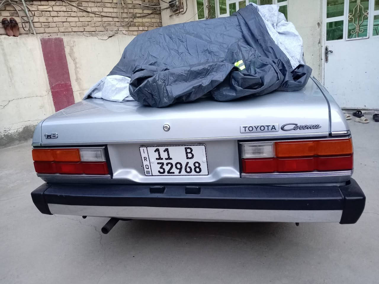 كرونه للبيع موديل 1981 مكينه ستندر تبريد تدفىه كله بلاد ع شركه ***********
