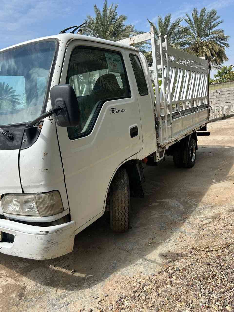 السلام عليكم 
فونتيره للبيع  ١٩٩٨
سنويه مجدده  ارقام انكليزيه  بغداد 
محرك تخم تاير كوري 
مكان بغداد  
السعر ٦٠ 
رقم 
***********
***********
