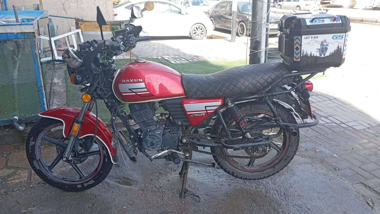 سلام عليكم دراجه للبيع دايون 2022 مرقمه بأسمي تحويل ثاني يوم كهربائيات شغاله كامله شراي يتصل اسيا *********** 
زين ***********
